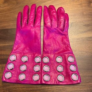 Coach fuchsia leather gloves